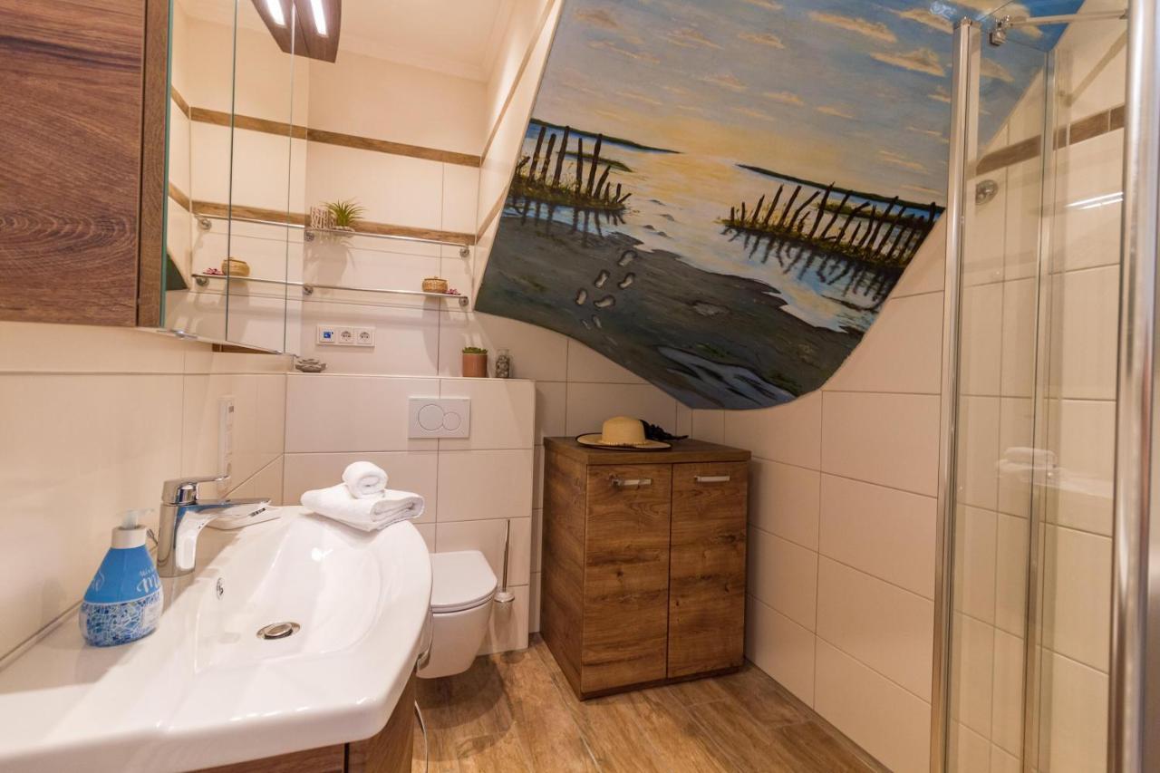 Up Besoeoek - Wildrose Mit Sauna Krummhörn Exterior foto
